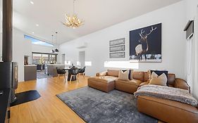 Station House - Mansfield - Sleeps 8